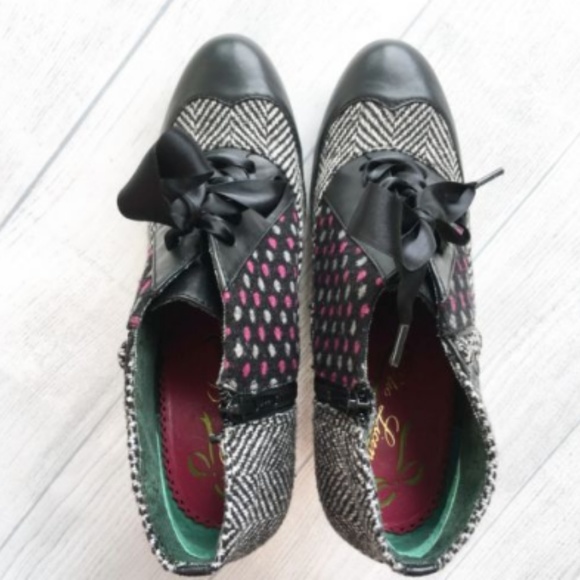 Poetic License Betseys Buttons Oxford Bootie Heels - Picture 6 of 8